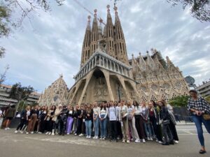 Read more about the article Gaudi im Schatten von Gaudí und goldener Herbst am Goldenen Horn